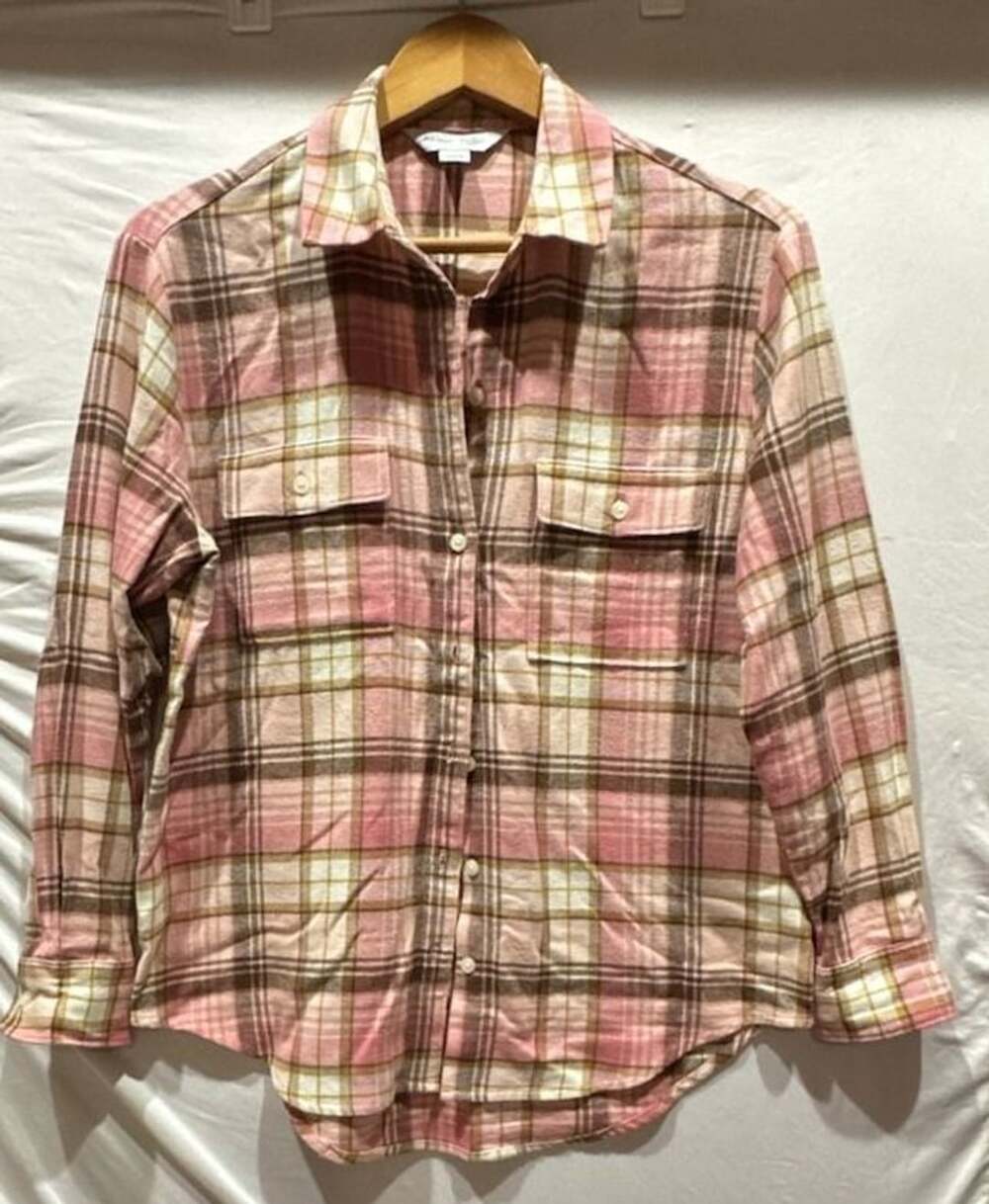 Old Navy The Boyfriend Shirt Size XS Pink Plaid Flannel Button-Up Top